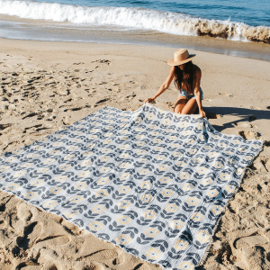 Zinnia - PARTY BLANKET™